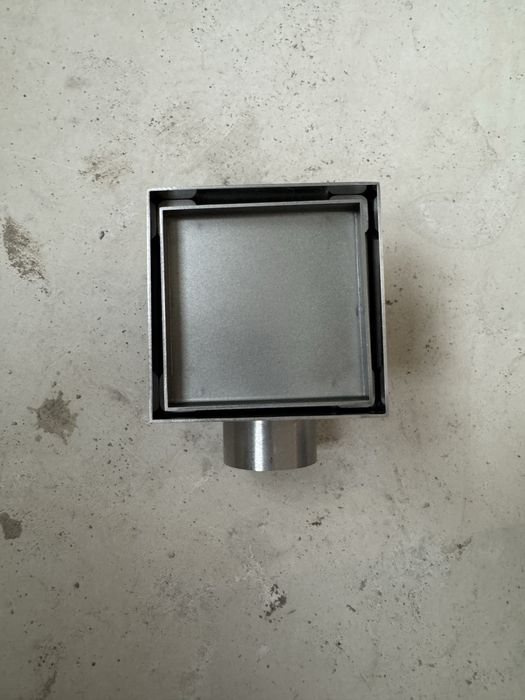 Рогов сифон с плочка за баня INOX STYLE