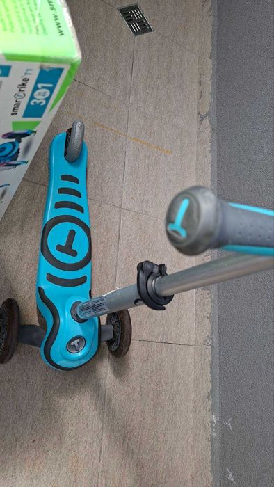 Детски скутер smarTrike Т1, син