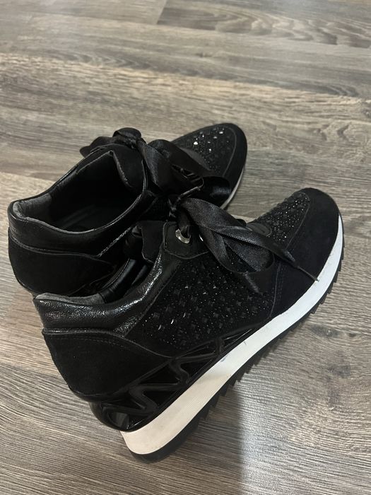 Дамски обувки размер 38