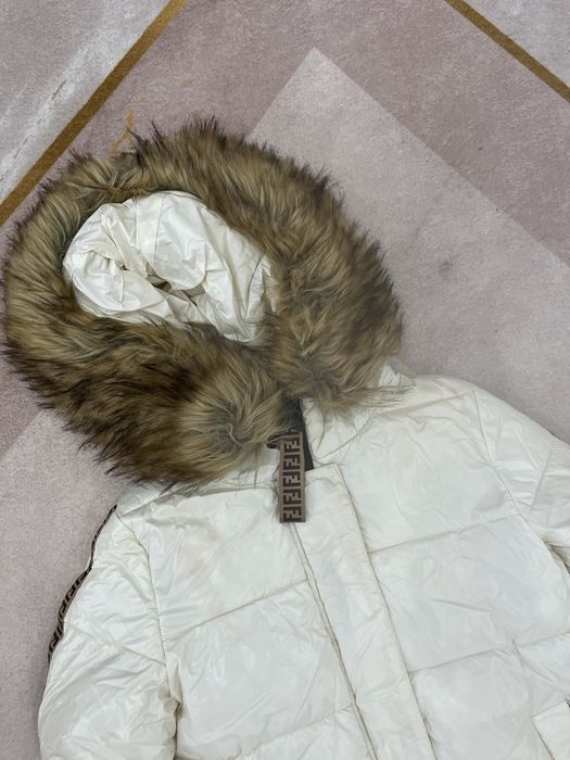 Продам куртку димесезонная