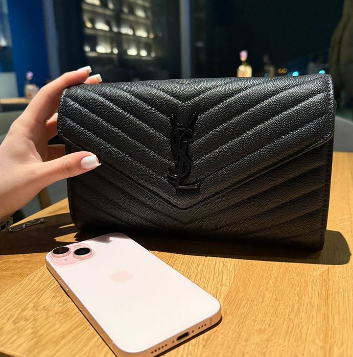 Geanta Yves Saint Laurent