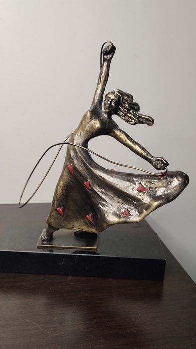 Художествена метална статуетка „Танцуваща жена“