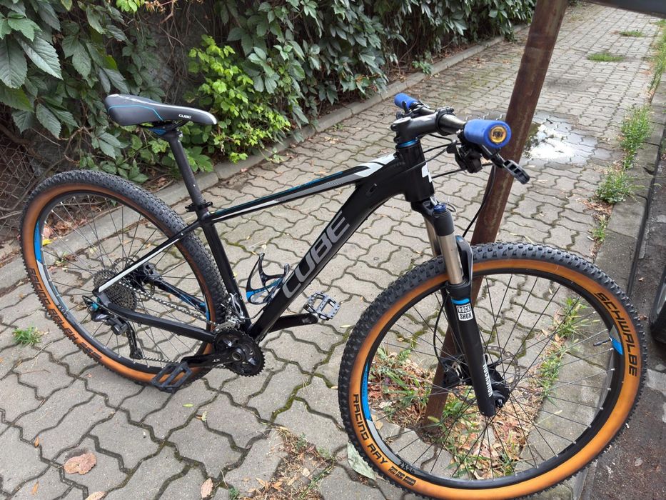 Bicicleta Cube Ltd Pro