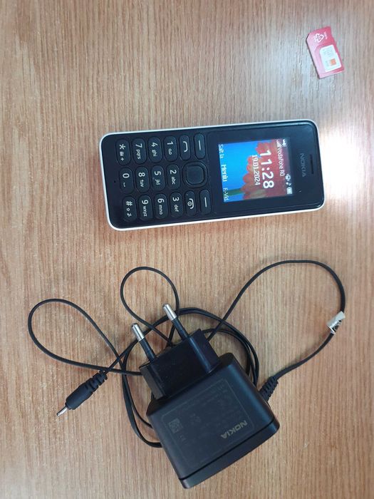 Nokia 108 cu lanterna incarcator functional taste butoane
