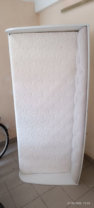 Продам детскую кроватку
