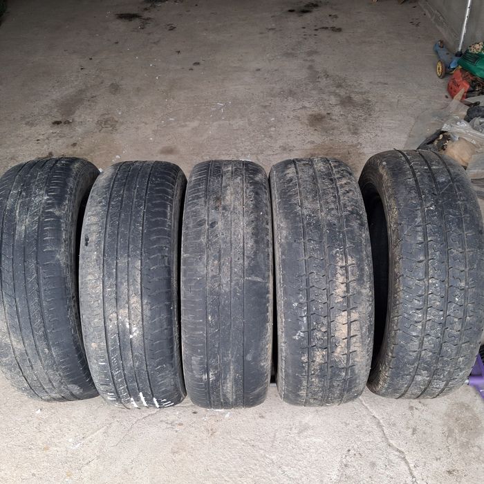 Продам шины на 16