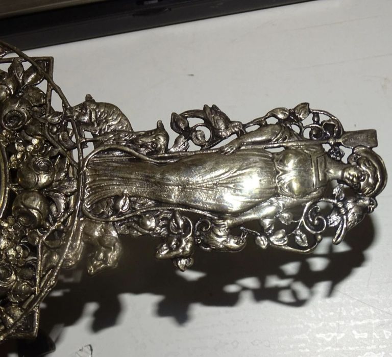 Продавам антикварни сребърни поставки за захар чай й яйца