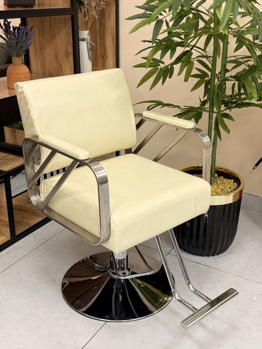Zamonaviy sartarosh gozllik salon barber   kreslosi sotiladi