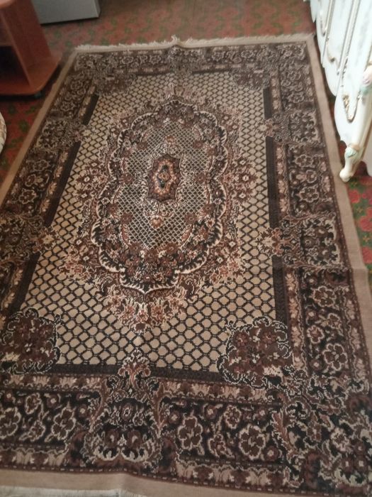 Продается.  Ковер бу