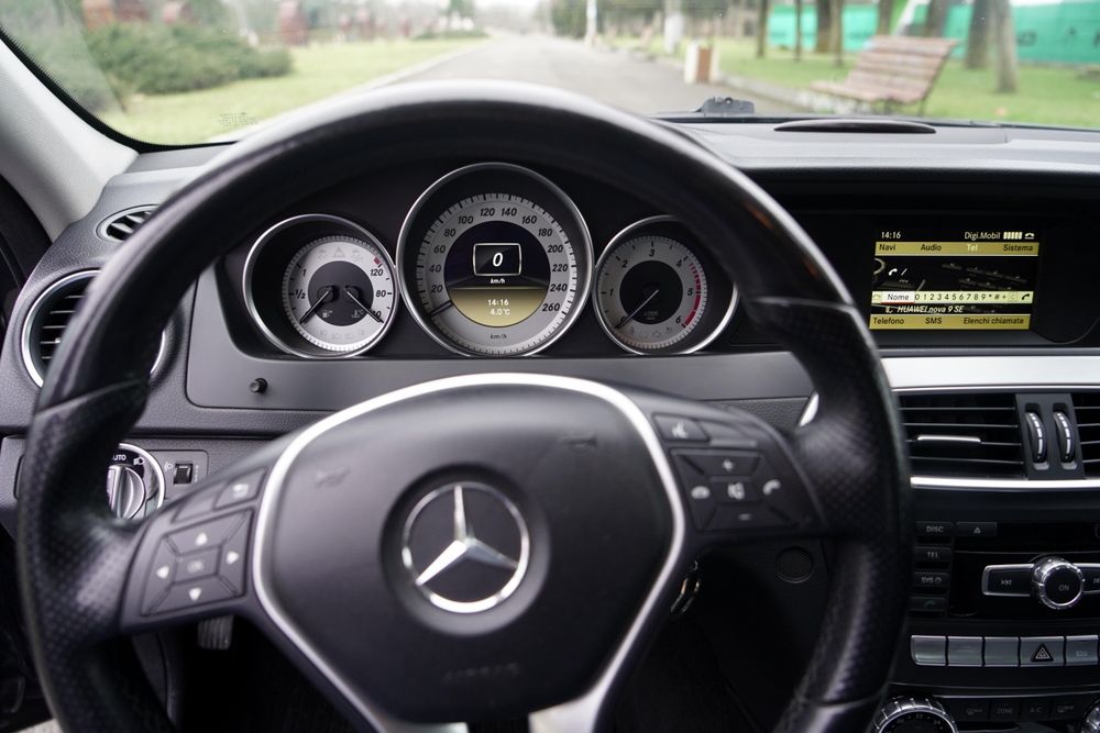 Mercedes C180CDI impecabil