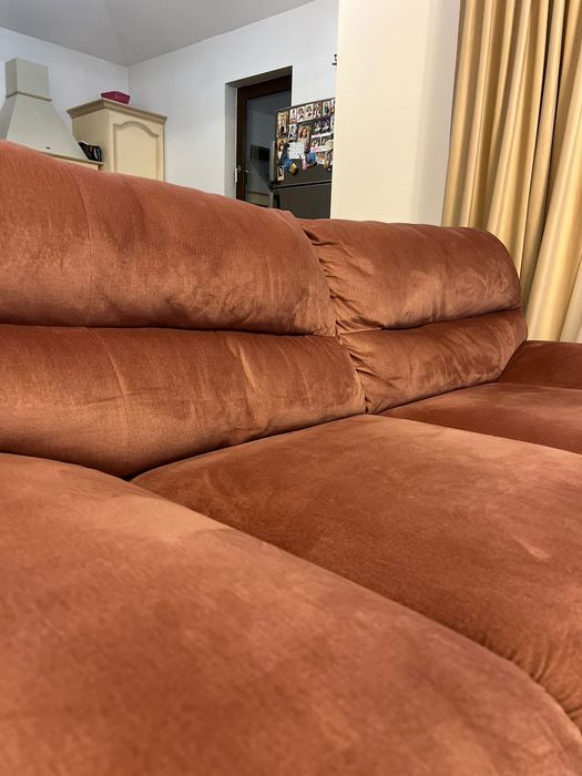 Vand 2 canapele in stare foarte buna