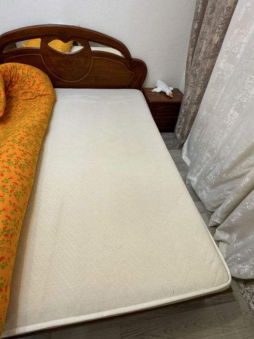 Продам кровать двуспальную