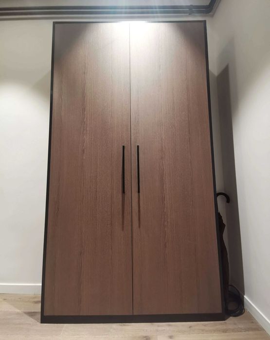 Мебели по поръчка