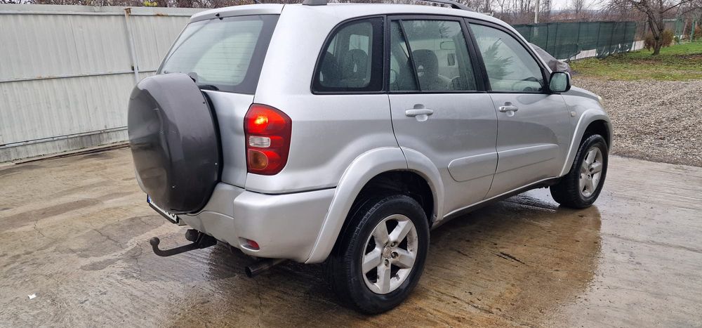 Vând sau Schimb Toyota Rav4 2.0diesel 4x4 Citiți anunțul!