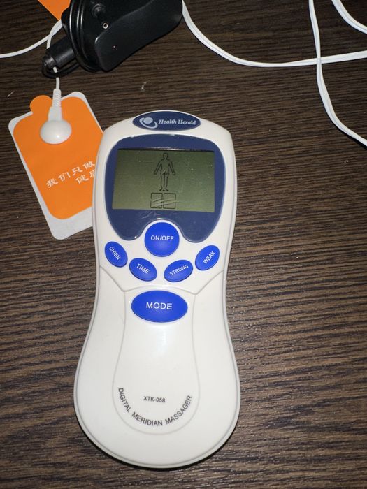 электронный TENS-массажёр