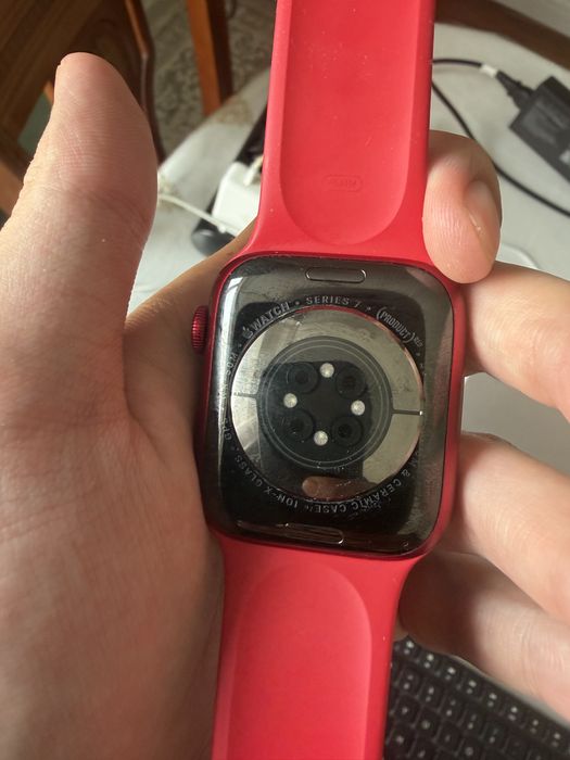 Apple watch 7 RED