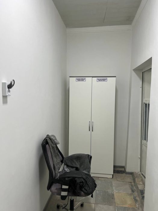 Ishlab turgan apteka sotiladi
