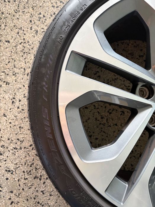 Гуми 225/40/18 Falken Azenis FK520