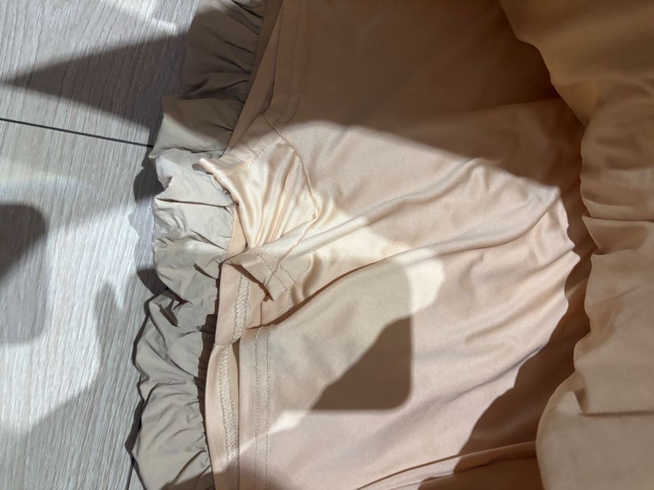 Дамска къса пола