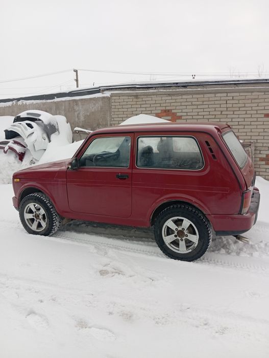 Нива инжектор продам