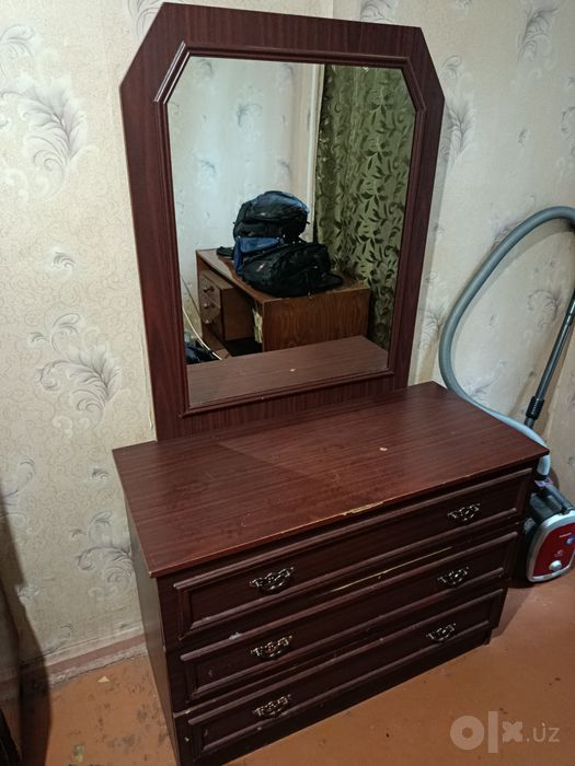 Комод с зеркалом, 90е