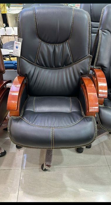 Кресло руководительный