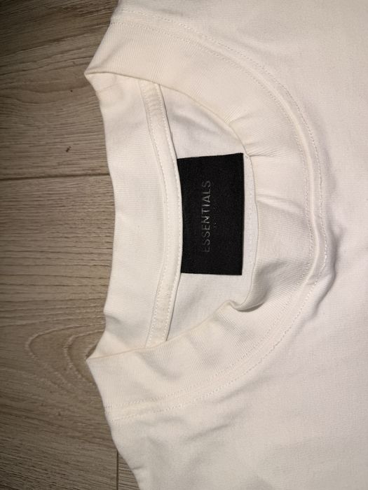 Tricou essentials