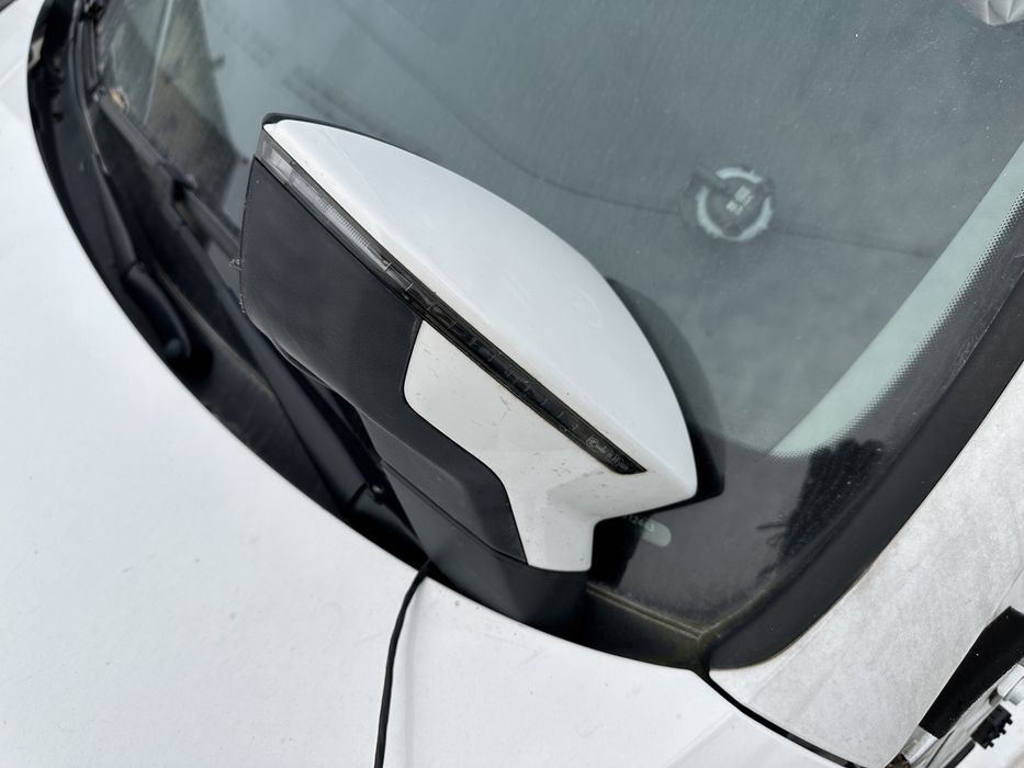 Дясно огледало за Сеат Леон 2013-2017г.!