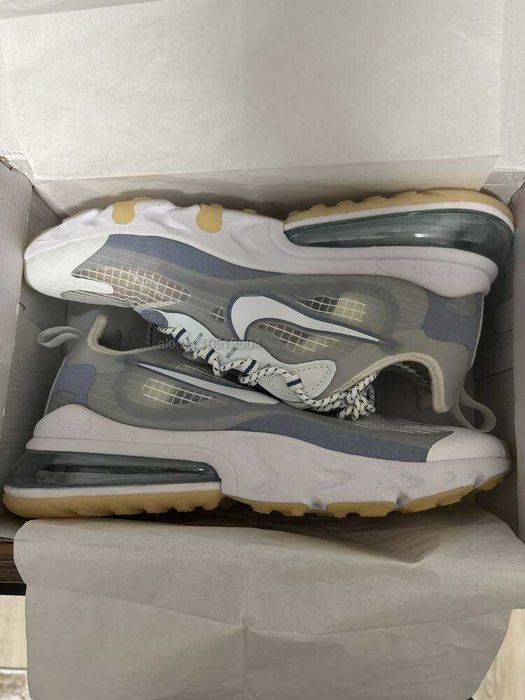 Супер Изгодно НОВИ Nike Air Max 270 React Бялo-Сиво Размер EU 45