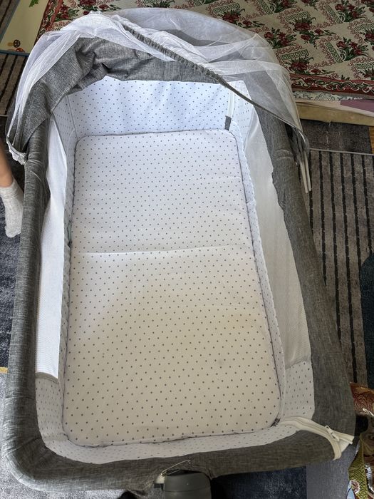 Детская кроватка и колыбель