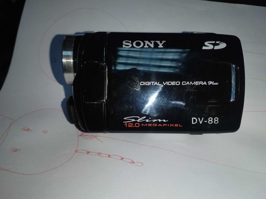 Видеокамера Sony DV-88