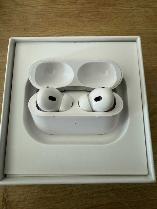 Căști wireless tip AirPods Pro – neoriginale, calitate bună