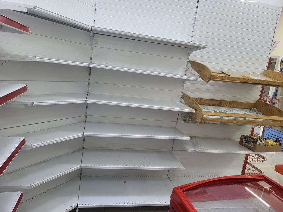 Продаётся стелажи для магазина