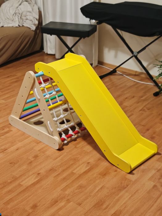 4 в 1 пързалка и десятка стена за катерене