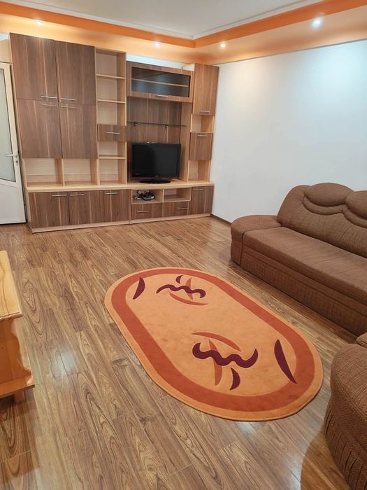 Apartament de închiriat, 3 camere zona E3
