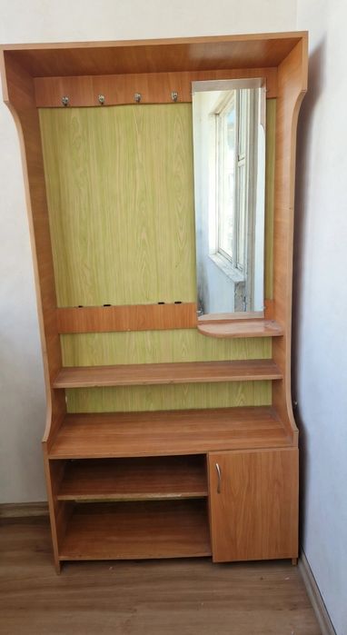 Прихожкаға шкаф  сатылады. Прихожая