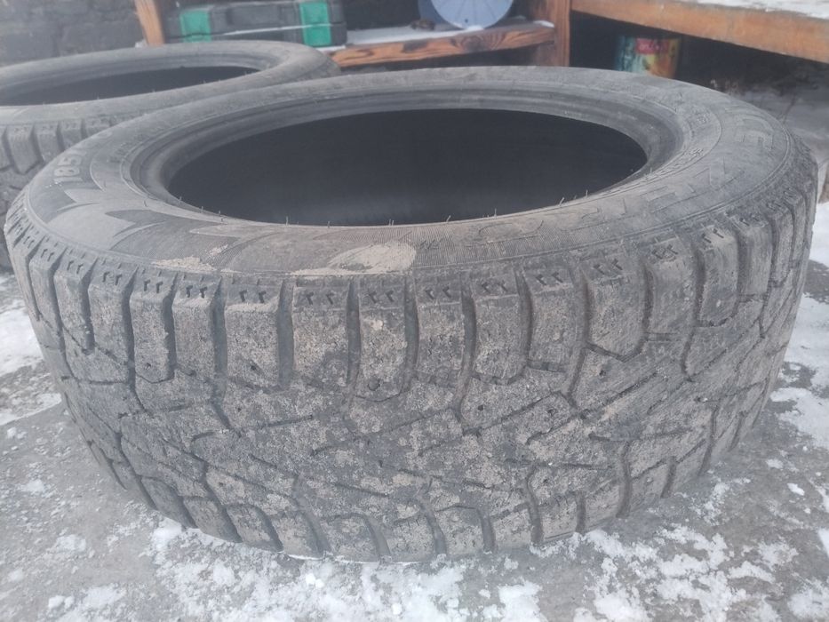Продам шины pirelli ice zero