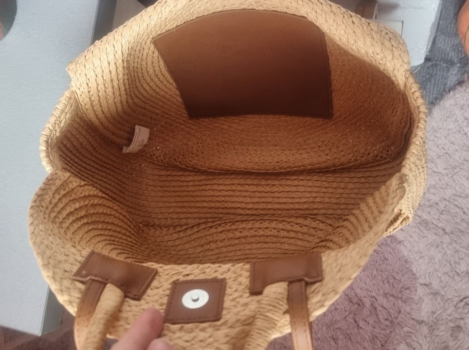 Vând geantă de plajă de paie