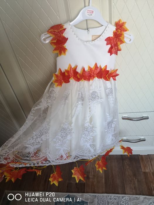 Продам платье на осенний бал