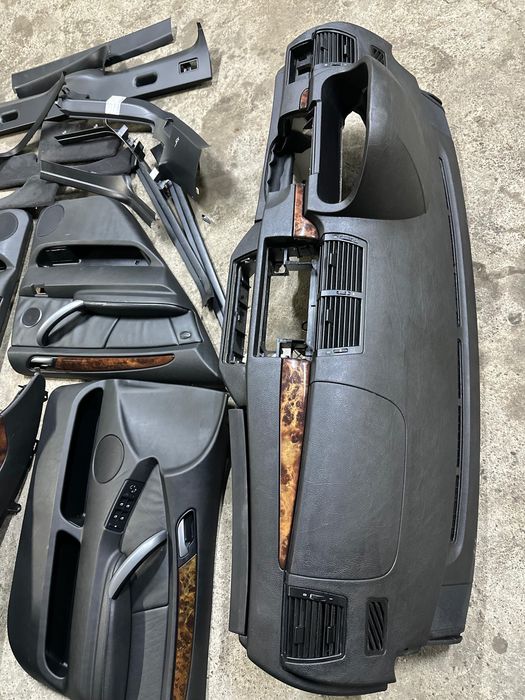 Запчасти на E53 салон