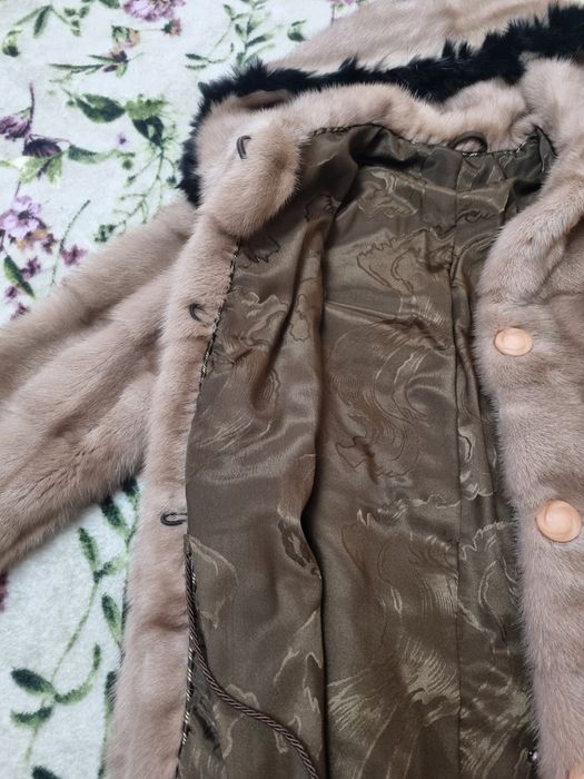 Haina din blana naturala de vizon