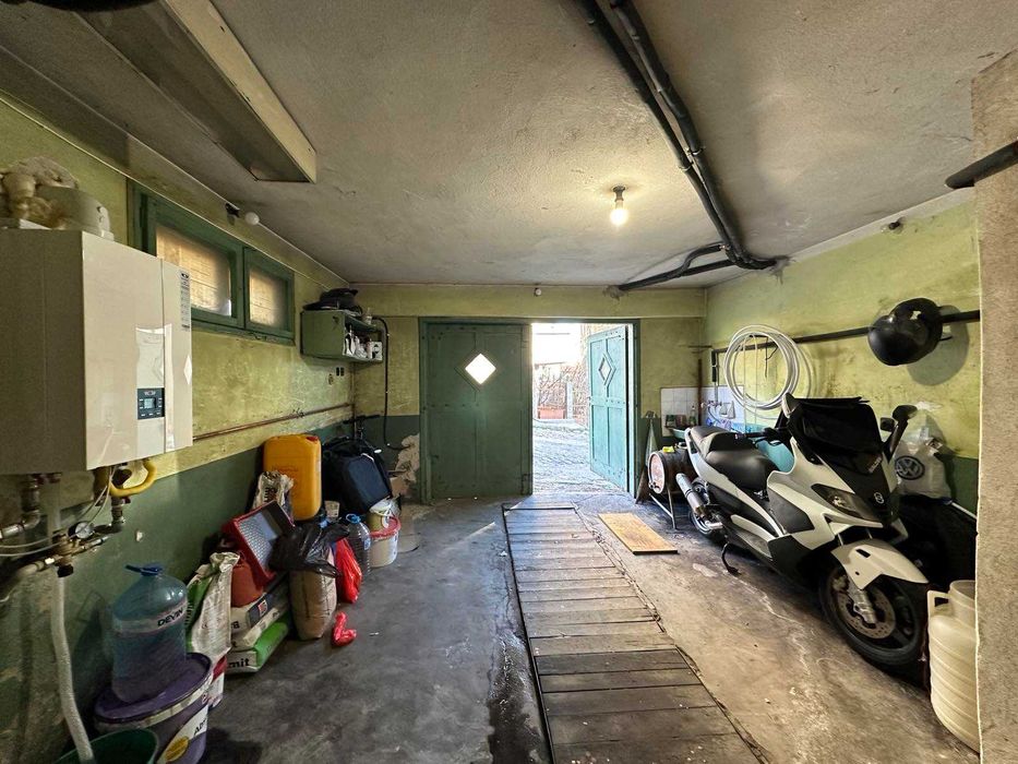 Продава се Етаж от къща в Велико Търново, Център - 200 кв.м за 1315 €/кв.м - Снимка #17