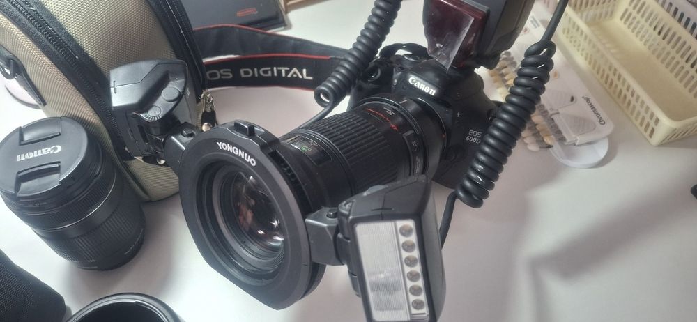 Фотоаппарат Canon  600D