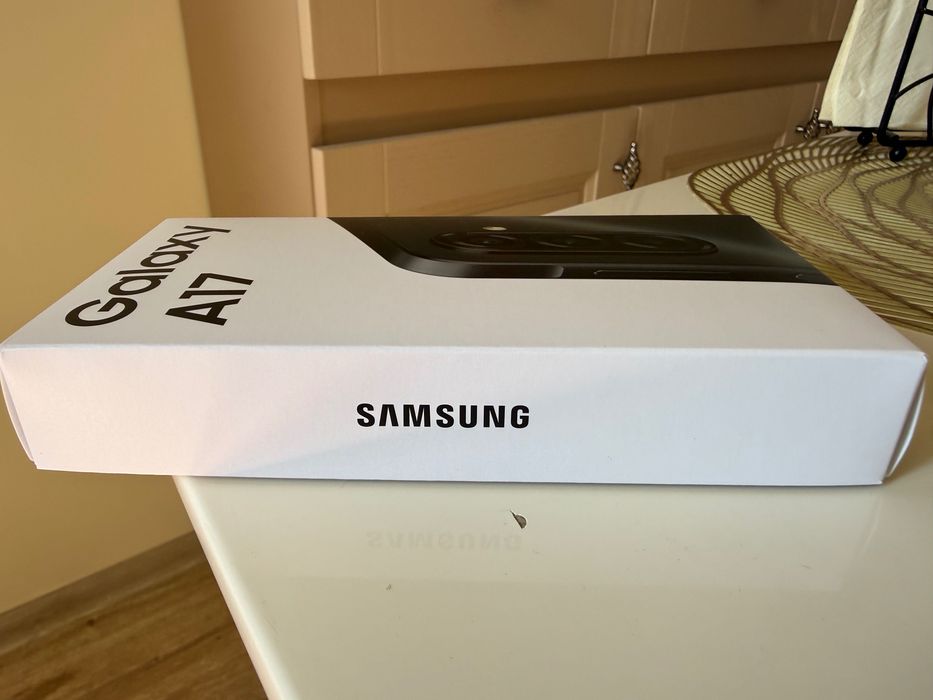НОВ телефон Samsung Galaxy A17