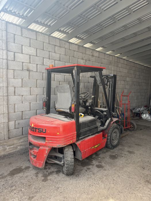 Вилочный погрузчик Komatsu