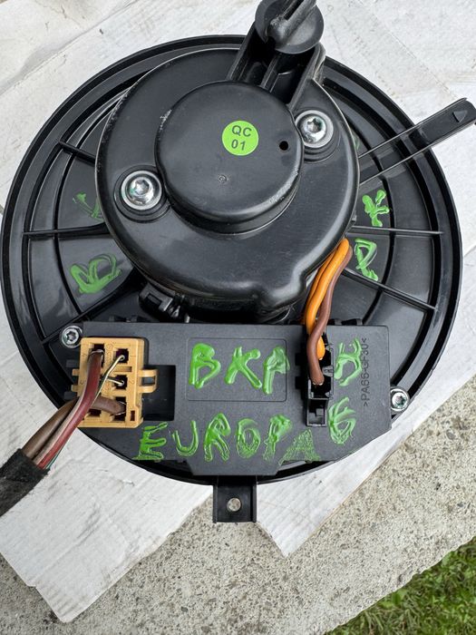 Ventilator aeroterma bord plansa bord interior habitaclu passat b6 b7