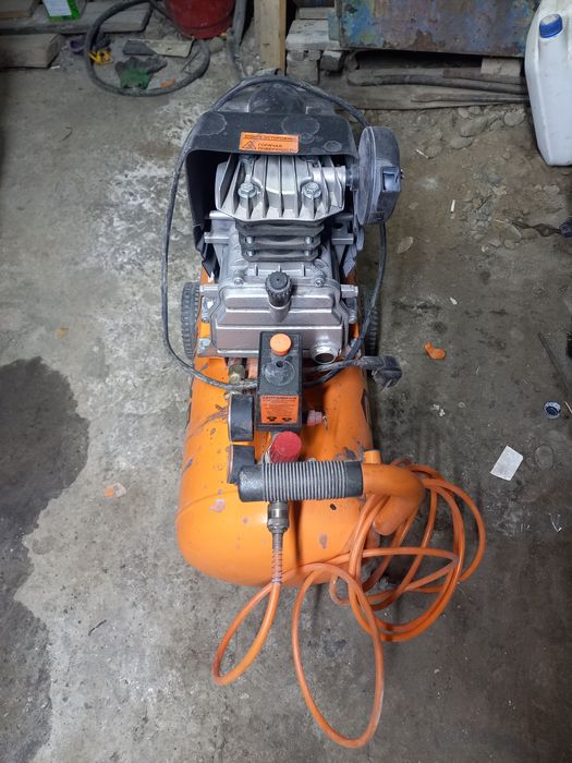 Компрессор продам в отличном состоянии