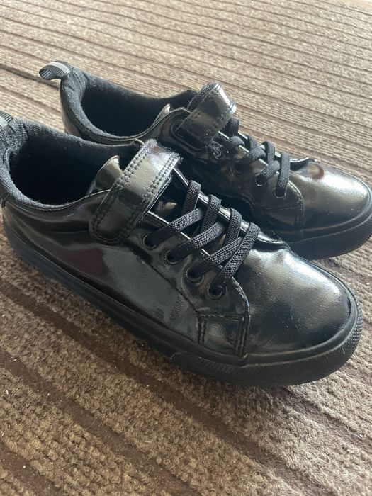 Продам ботинки- кеды