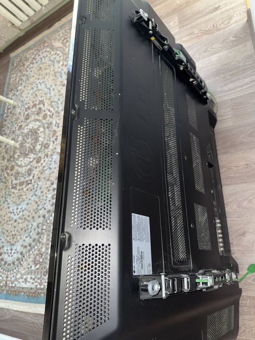 Телевизор LG диагональ 107