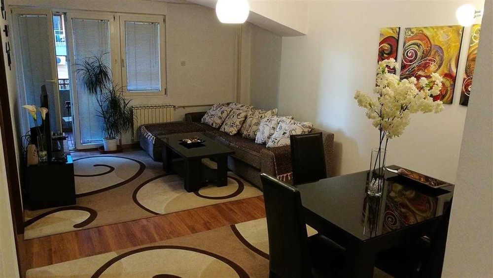 Дава се под наем Тристаен апартамент в Бургас, Възраждане - 85 кв.м за 433.5 € - Снимка #4